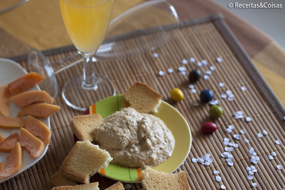 Paté de atum com delícias