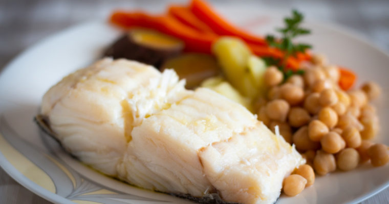 Bacalhau cozido com grão