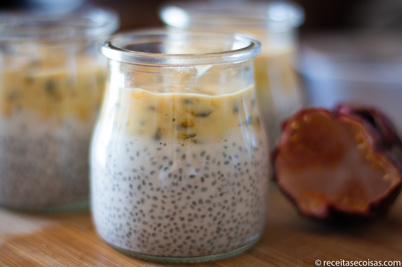 Doce de maracujá, chia e côco