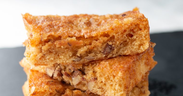 Blondie com nozes sem glúten e sem lactose